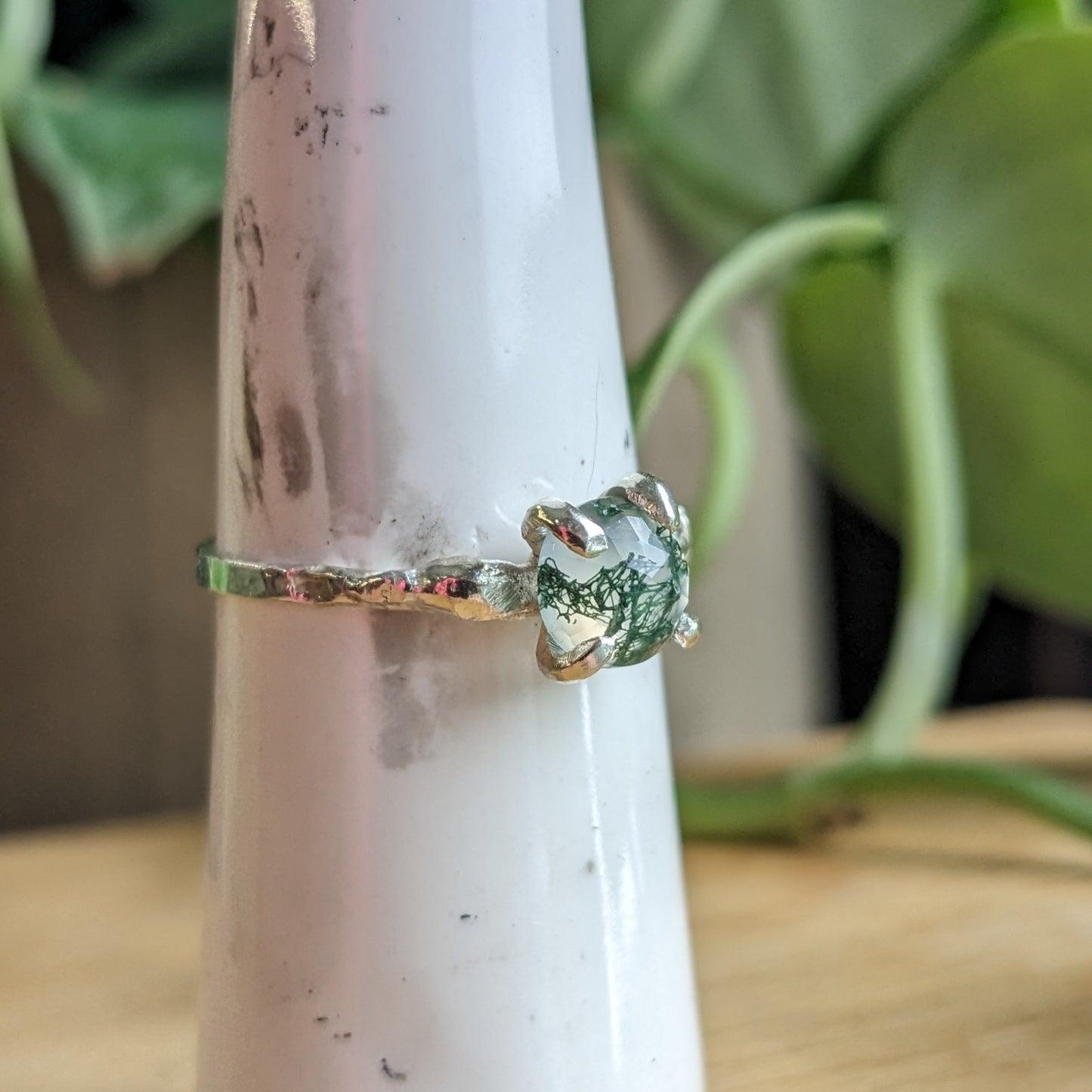 Moss agate claw setting ring