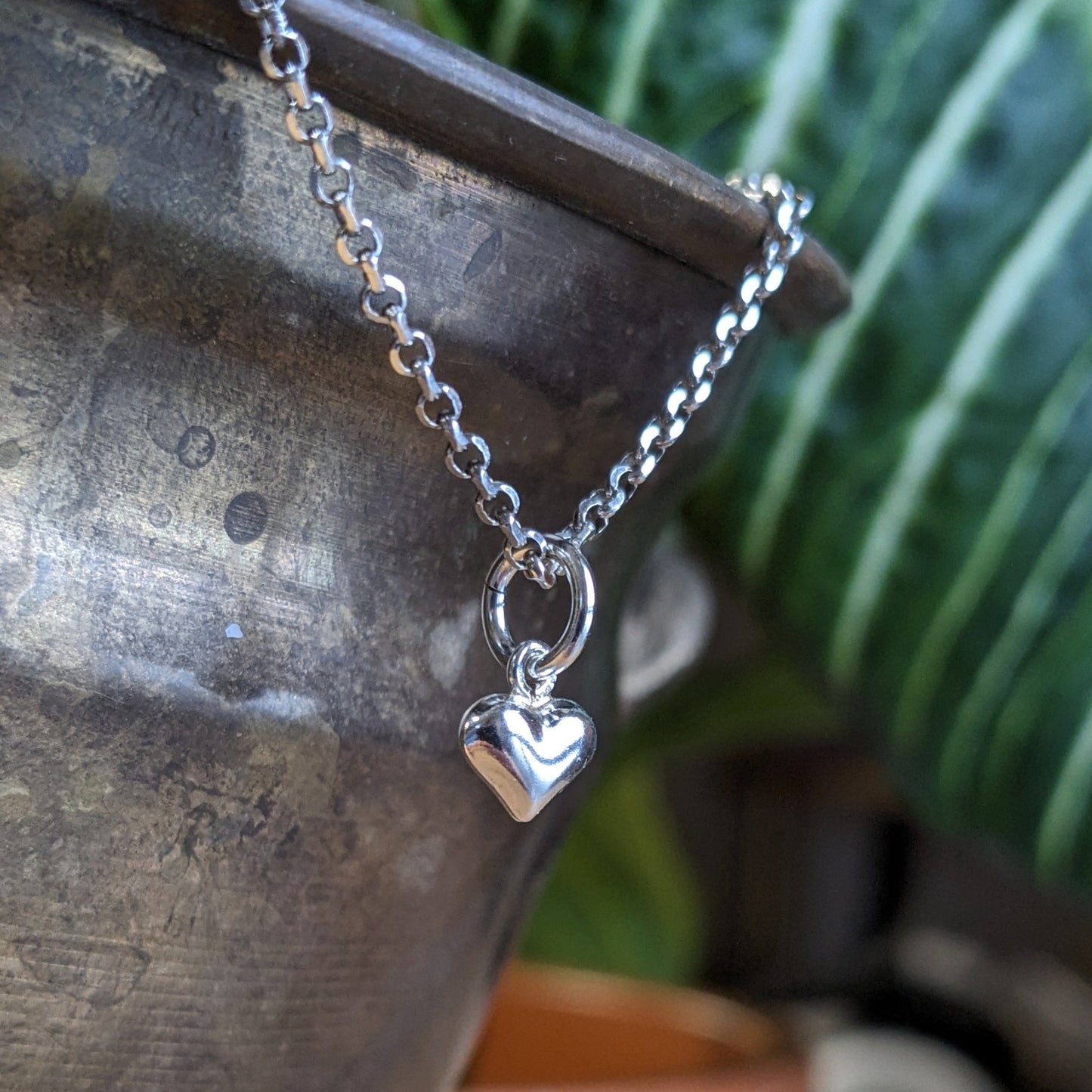 Tiny puff heart pendant
