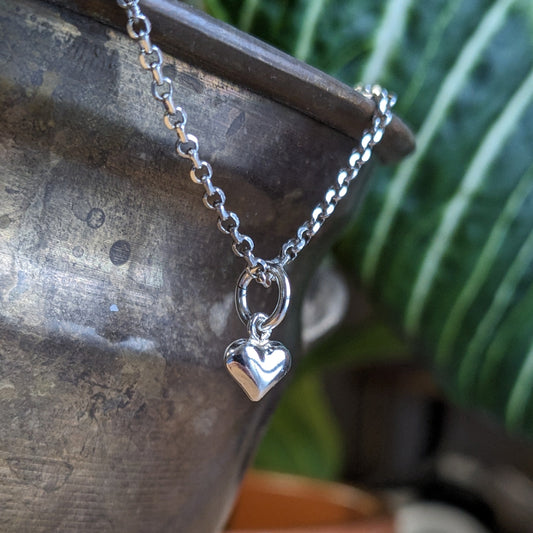 Tiny puff heart pendant