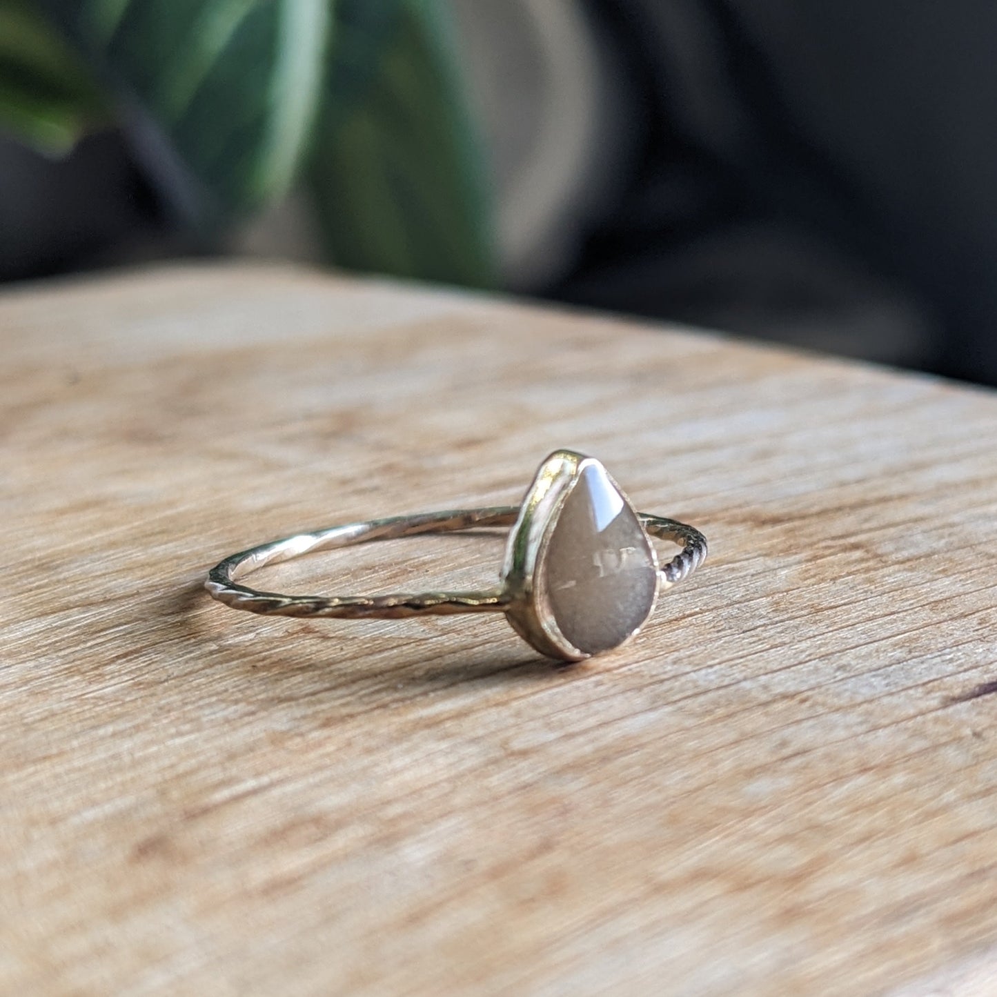 Cremation 14k gold ring