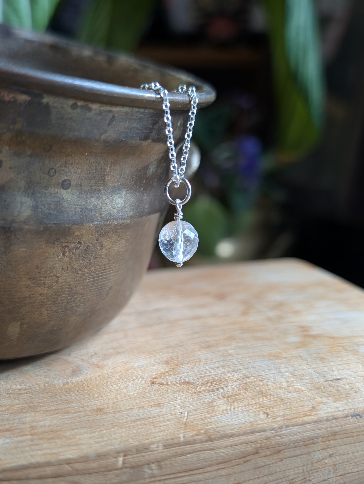Sparkly quartz necklace
