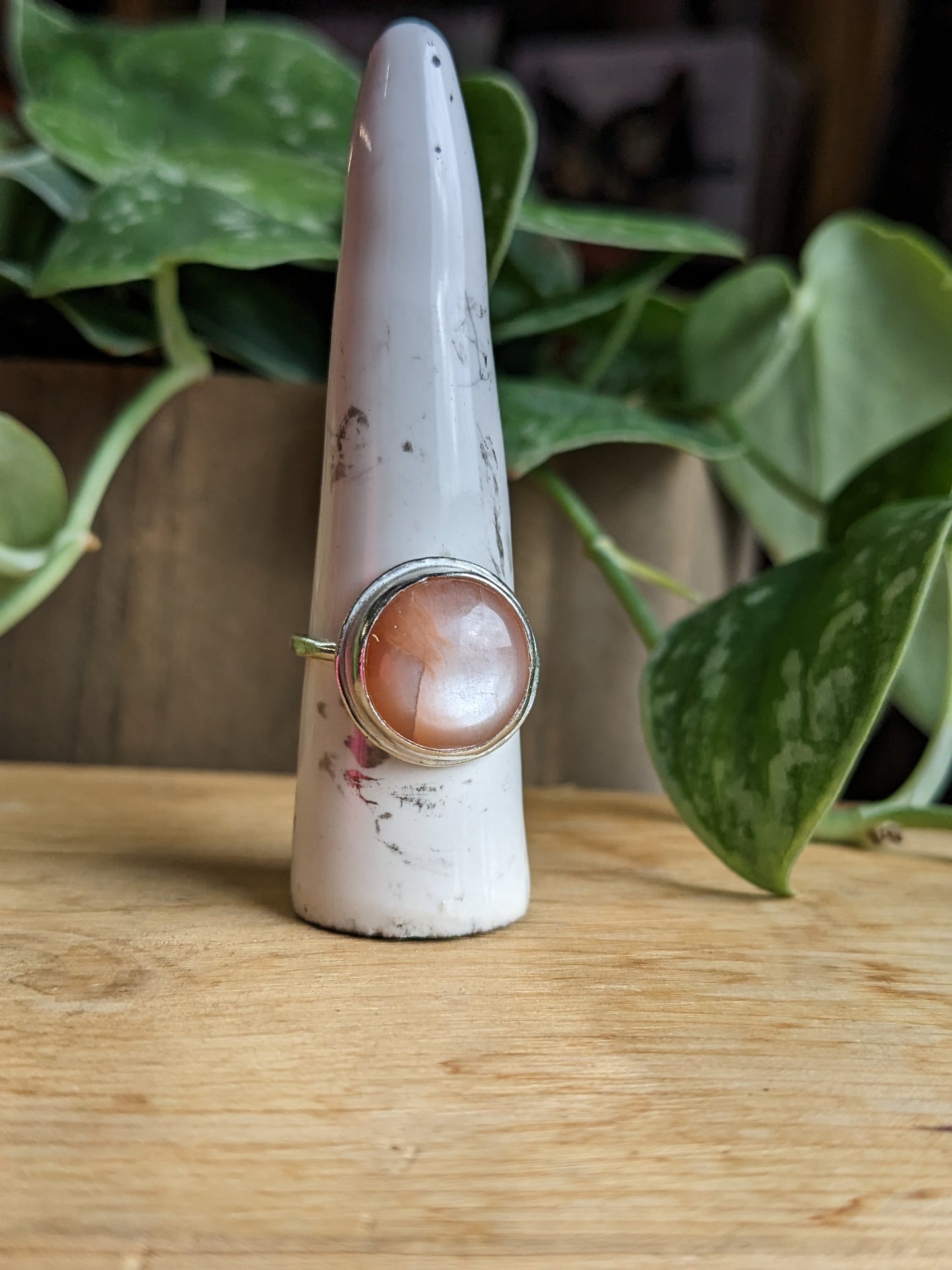 Peach Moonstone Ring - round