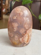 Load image into Gallery viewer, Flower Agate free form