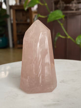 Load image into Gallery viewer, Rose Quartz Tower