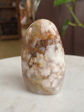Load image into Gallery viewer, Flower Agate free form