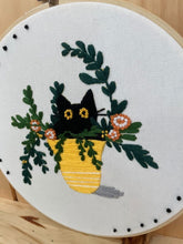 Load image into Gallery viewer, Salem and his eucalyptus basques Embroidery