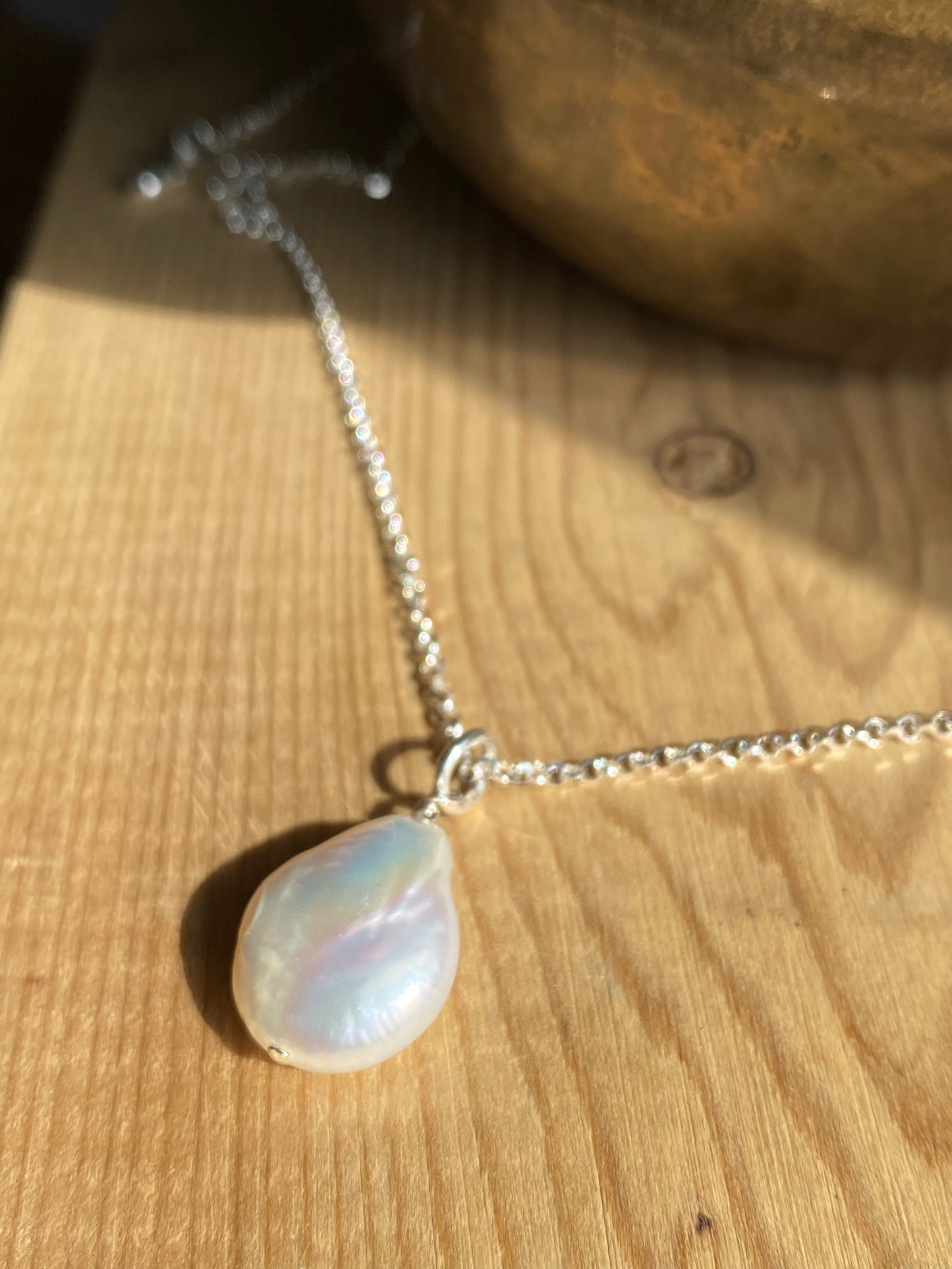Collier de perles en forme de poire