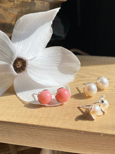 Pearls Studs- Tulips